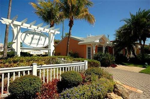 Tradewinds Resort By Resortquest ブレイデントン・ビーチ エクステリア 写真